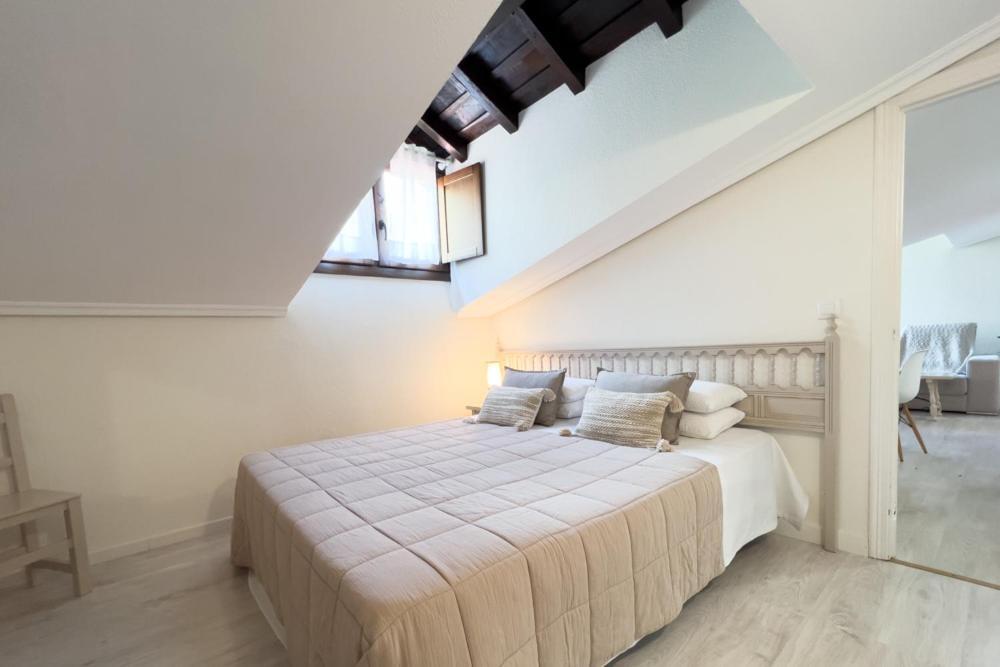 Apartamentos Santa Lucia Cabezón de la Sal エクステリア 写真