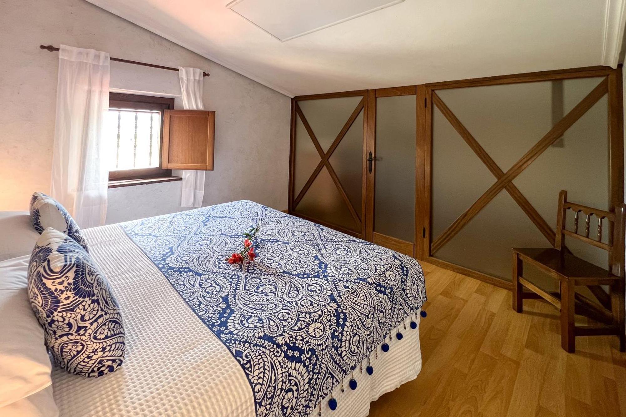 Apartamentos Santa Lucia Cabezón de la Sal エクステリア 写真
