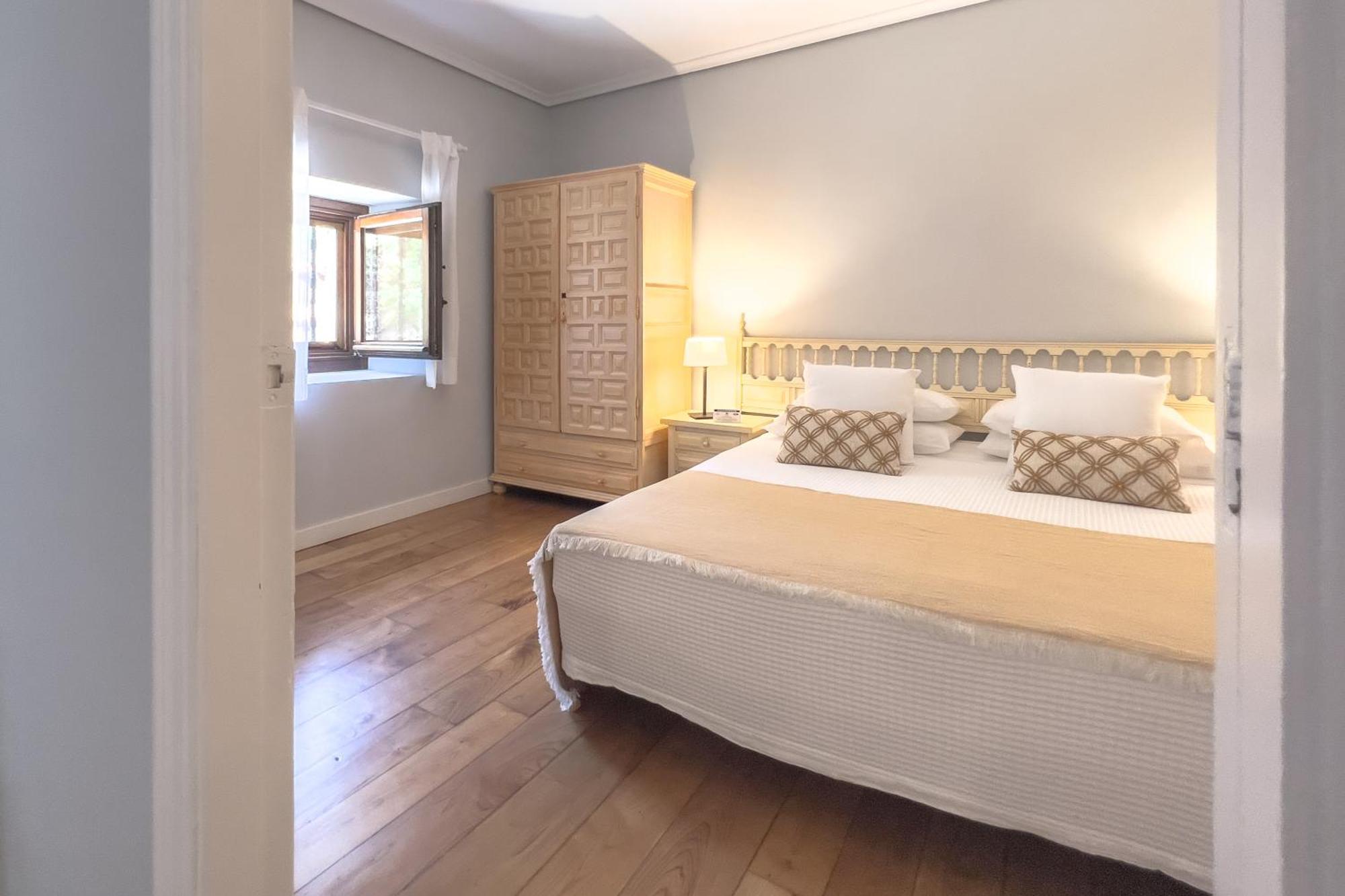 Apartamentos Santa Lucia Cabezón de la Sal エクステリア 写真